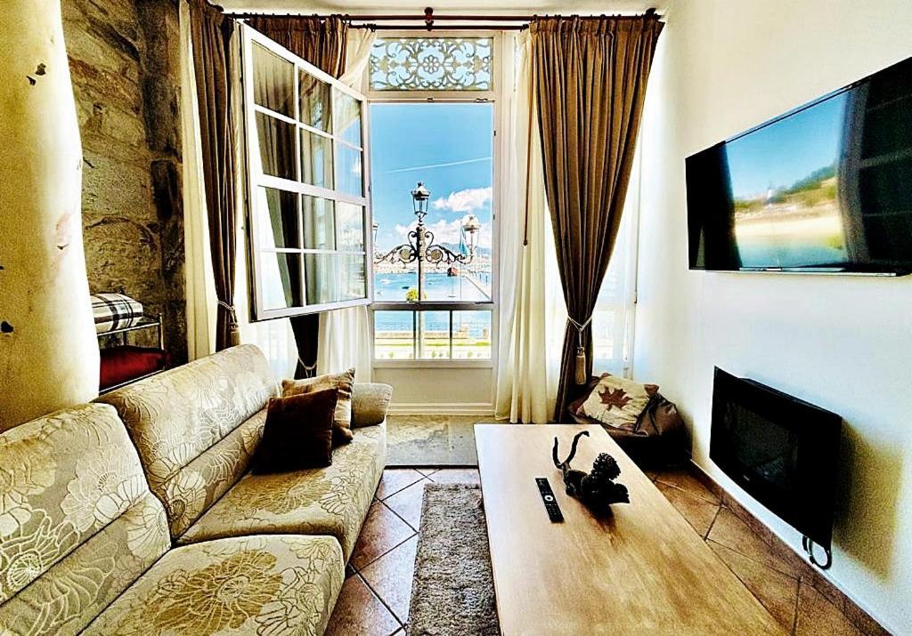 Holibai, Solpor, Ap Boutique Frente Paseo Maritimo, Baiona Leilighet Eksteriør bilde